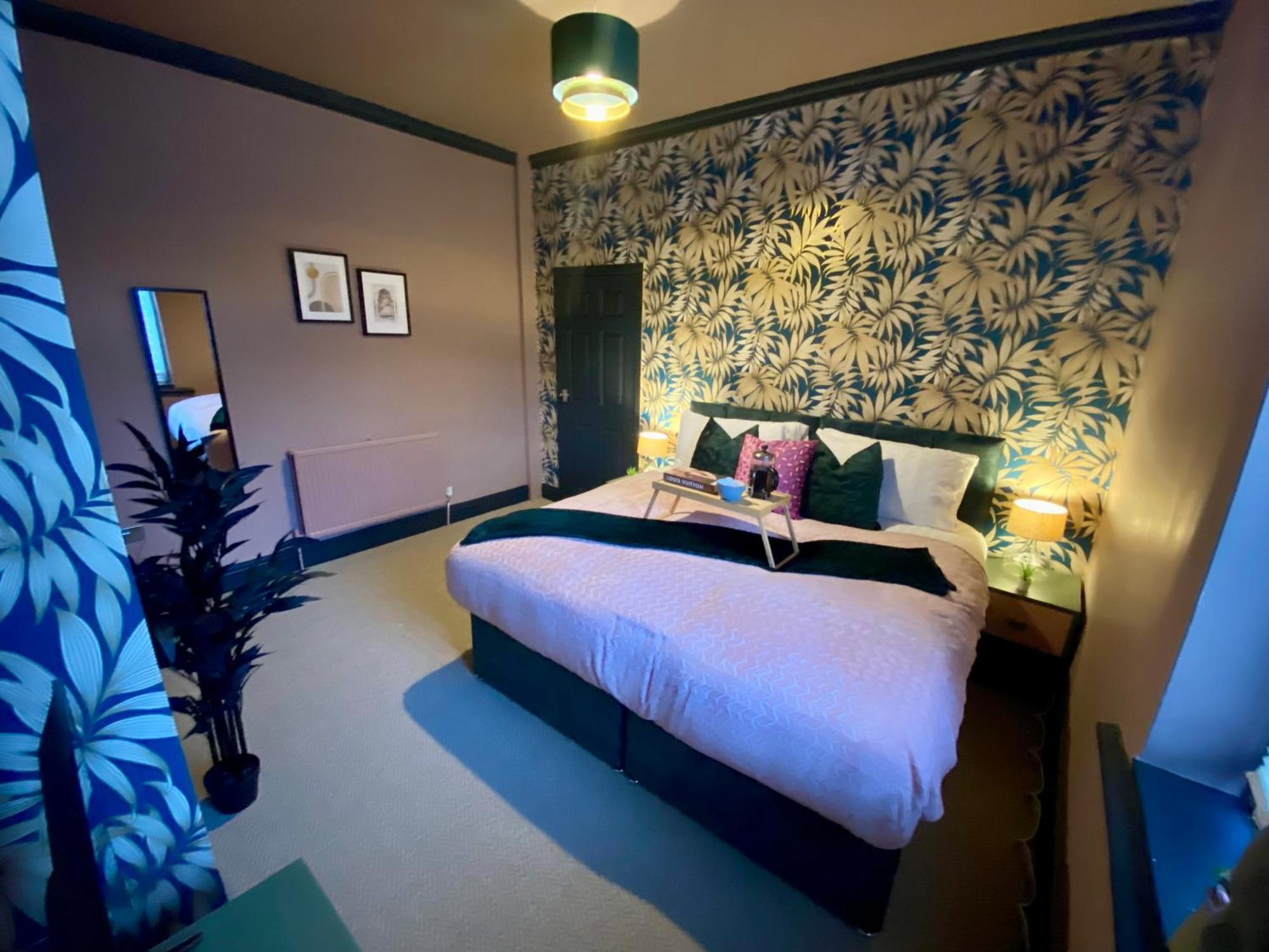 Entire Modern House Liverpool, 6 Bedrooms 외부 사진