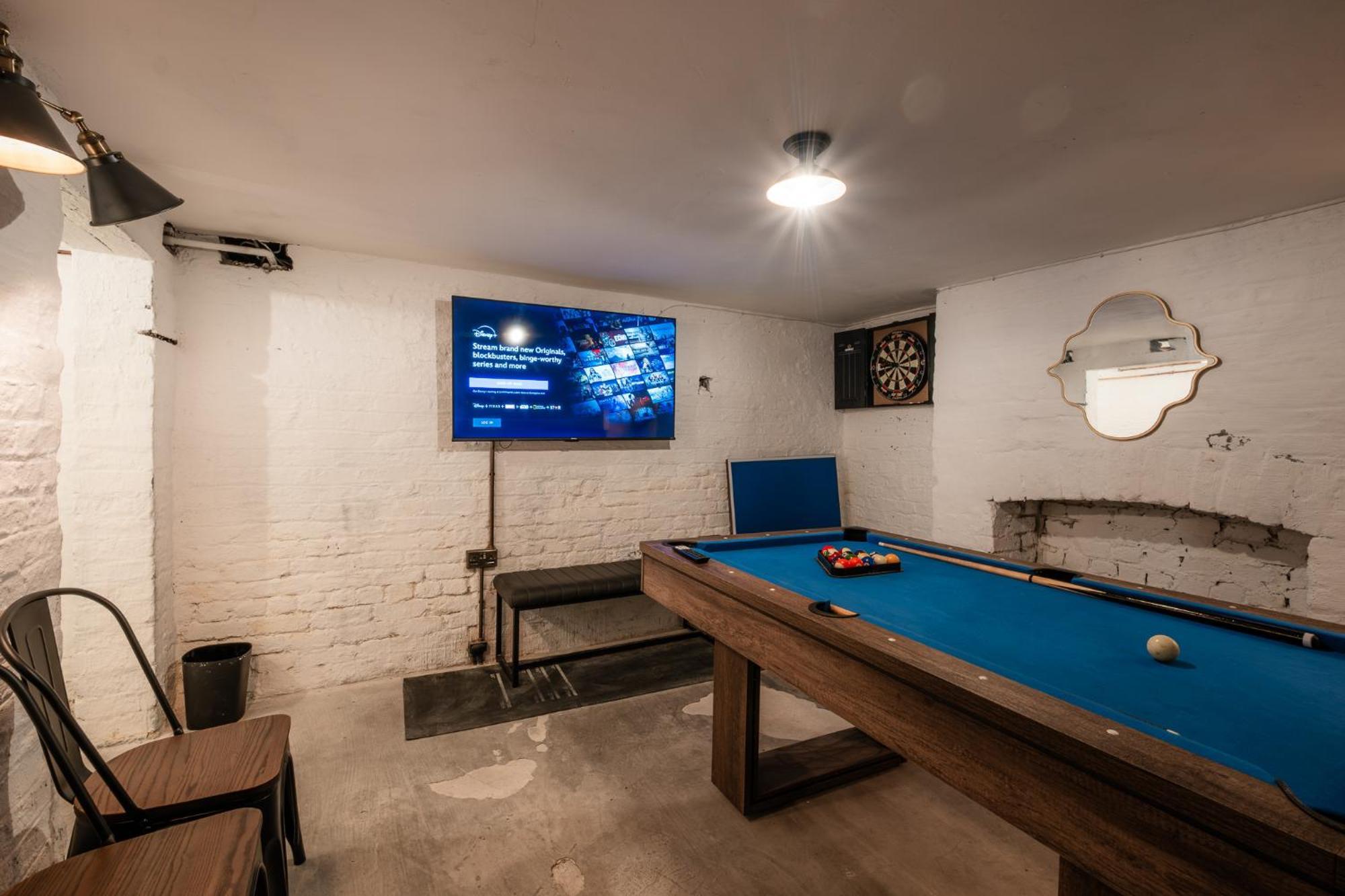 Entire Modern House Liverpool, 6 Bedrooms 외부 사진