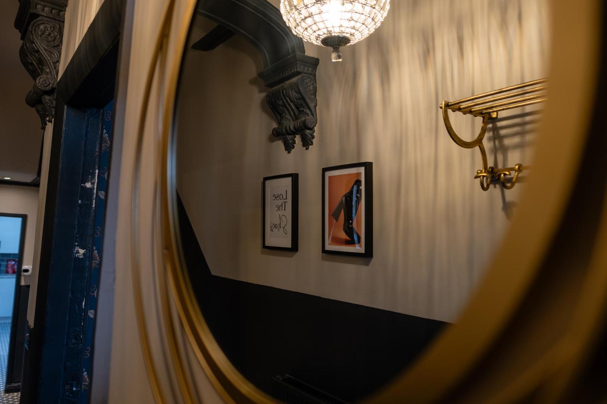 Entire Modern House Liverpool, 6 Bedrooms 외부 사진